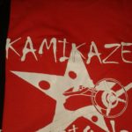 T-Shirt - rot - Kamikaze Radio
