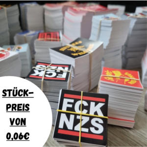 2.500x Zufällige Sticker - Stickerbombe - Antifa Aufkleber - FCK NZS - Refugees